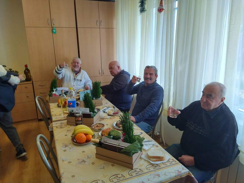 Празник за настъпването на Коледните и Новогодишни празници! 1