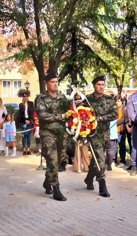 Поднасяне на цветя